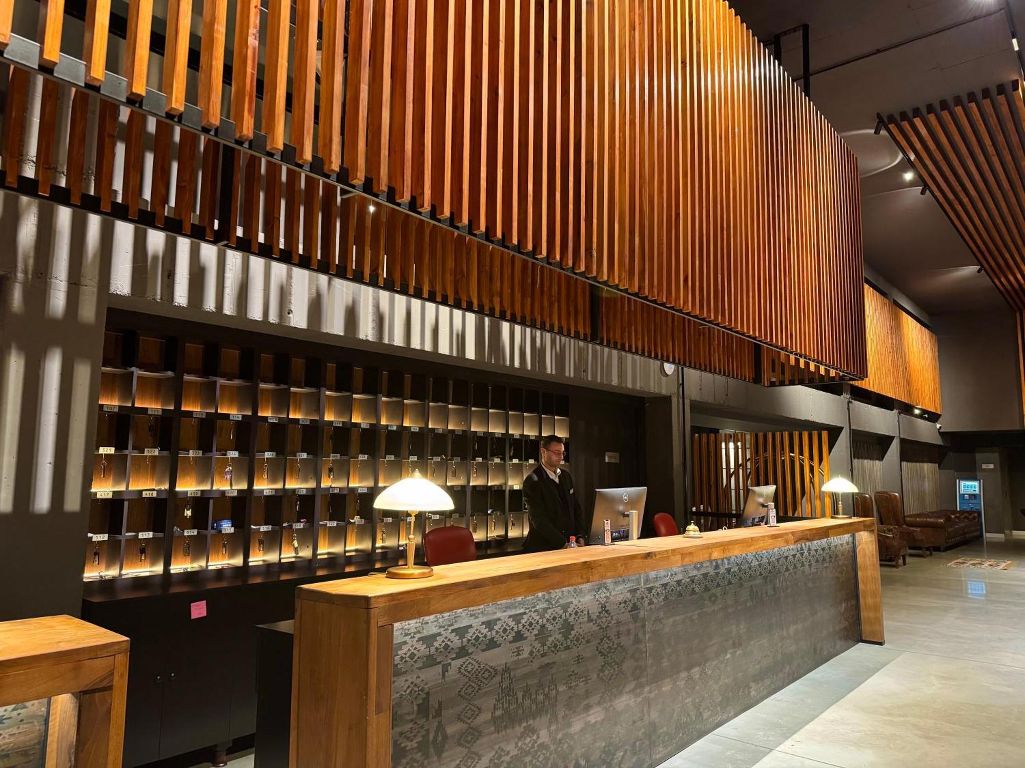 Gudauri Loft Hotel Buitenkant foto The interior of the Starbucks Reserve Roastery in Seattle